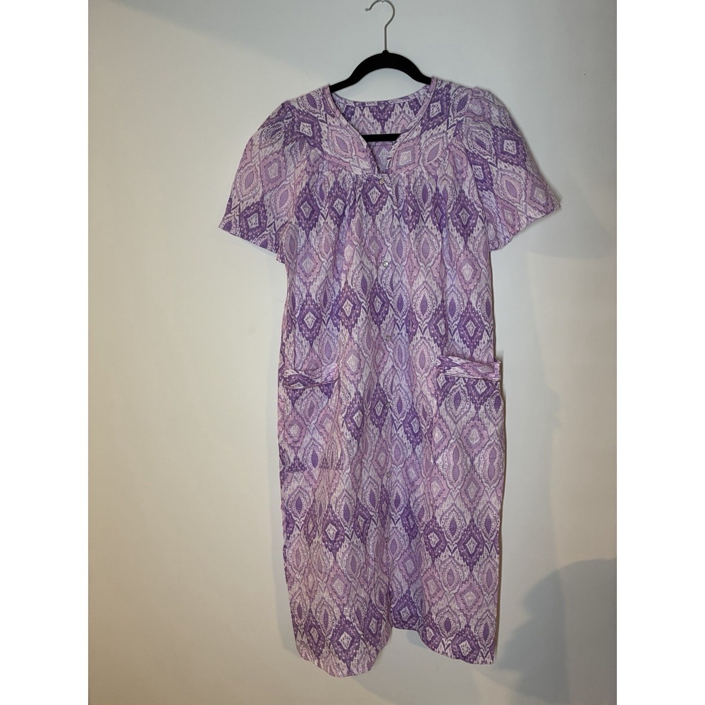 House coat short-sleeve snap button purple medallion‎ front pockets Grannycore M